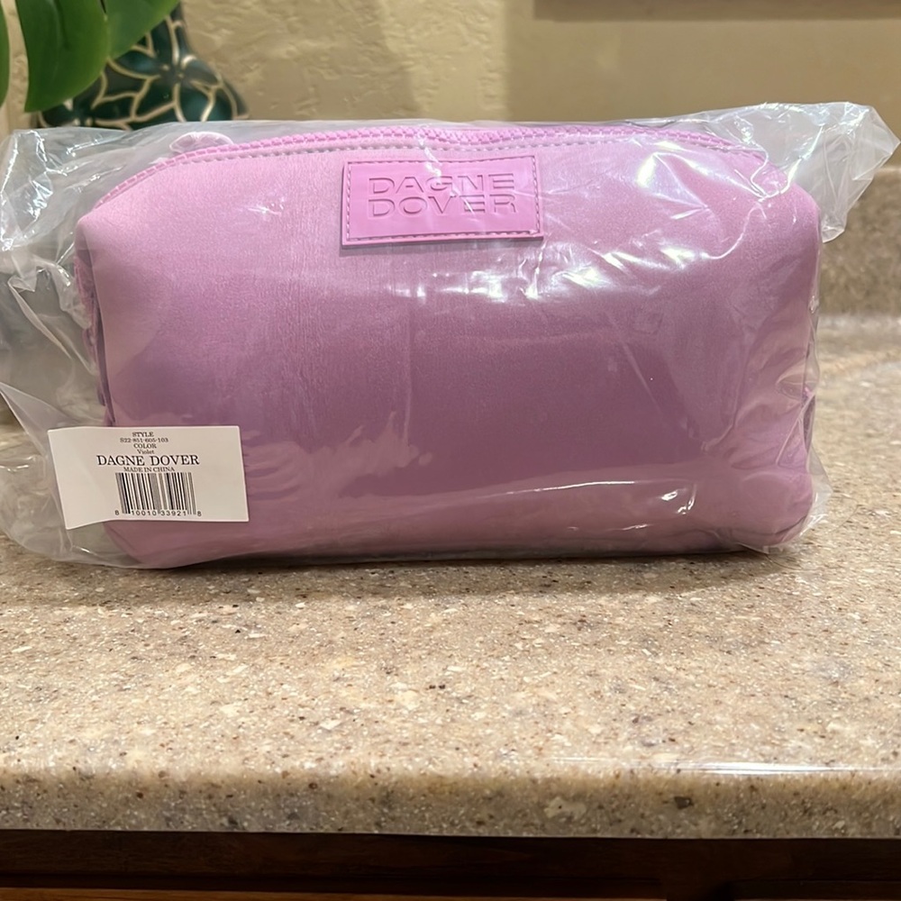 Dagne Dover LARGE toiletry bag